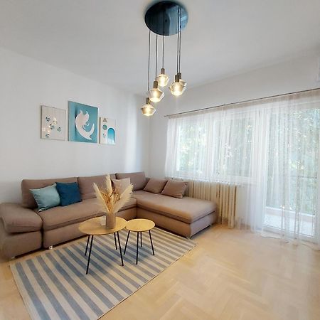 The Circle Apartment Скопие Екстериор снимка