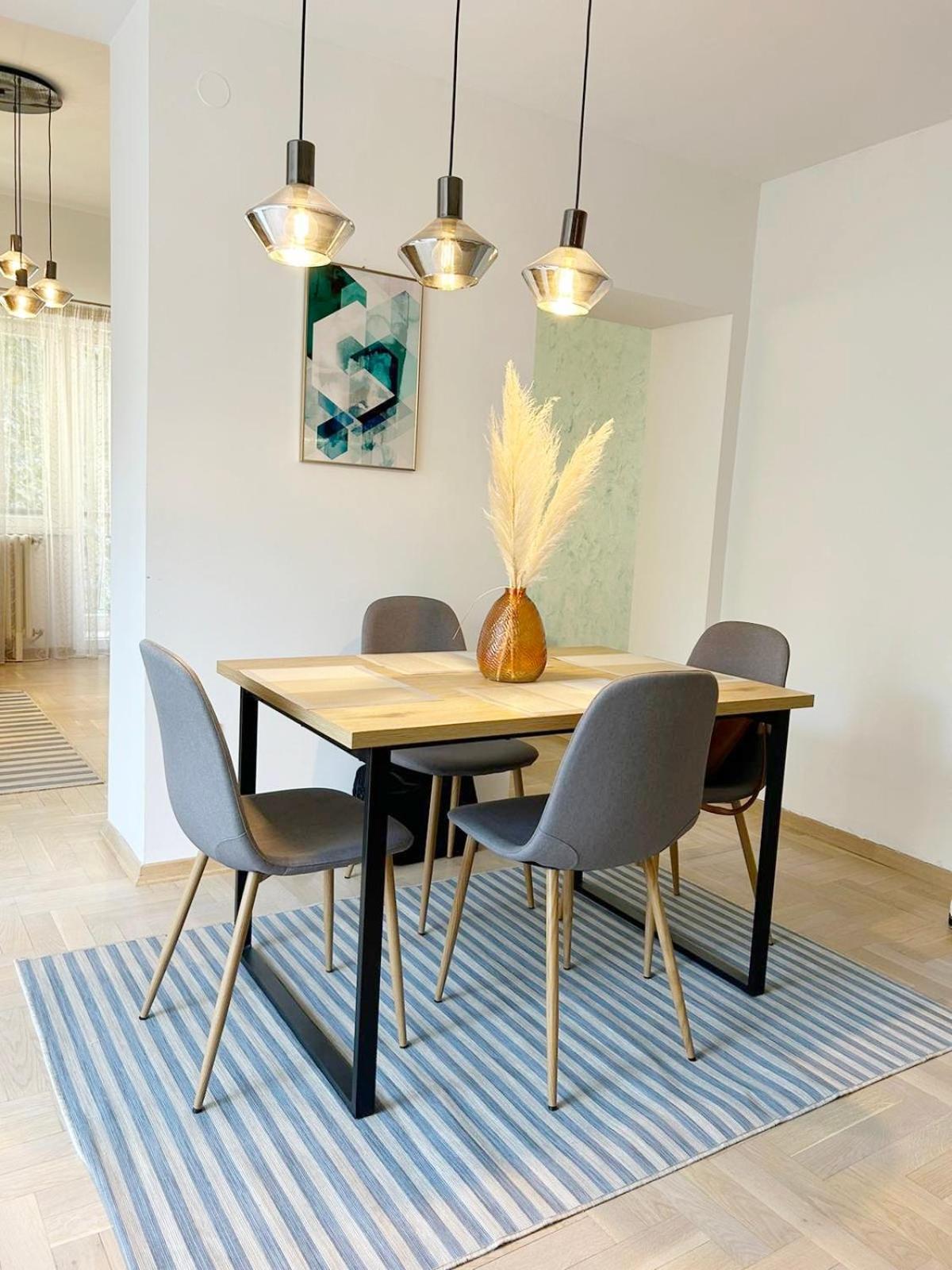 The Circle Apartment Скопие Екстериор снимка