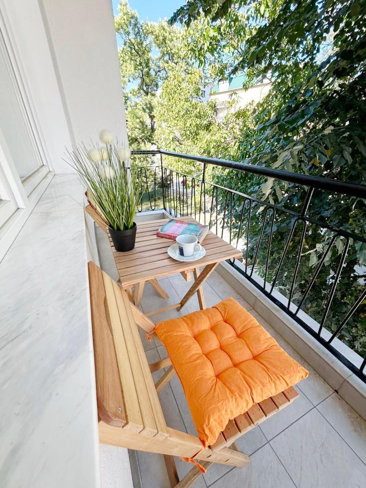 The Circle Apartment Скопие Екстериор снимка